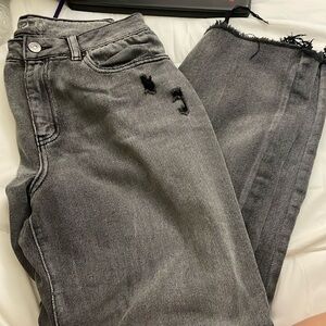 Black boyfriend jeans